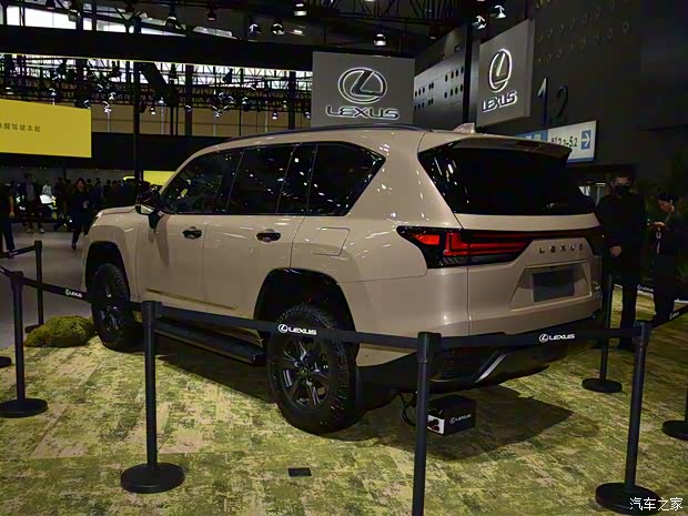 日系豪华越野车标杆再升级！实拍雷克萨斯LX700h OVERTRAIL领境版(图12)