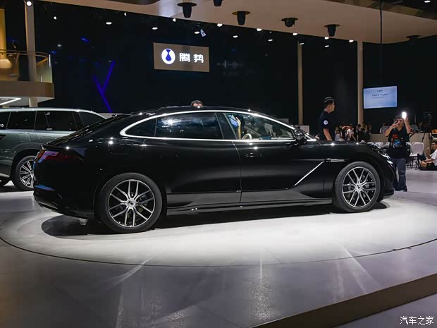 优雅与科技共存的腾势Z9豪华程度如何？跟我一起体验吧(图5)