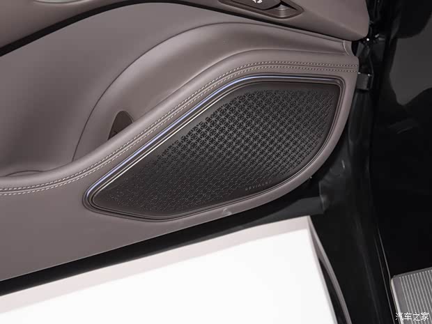 优雅与科技共存的腾势Z9豪华程度如何？跟我一起体验吧(图11)