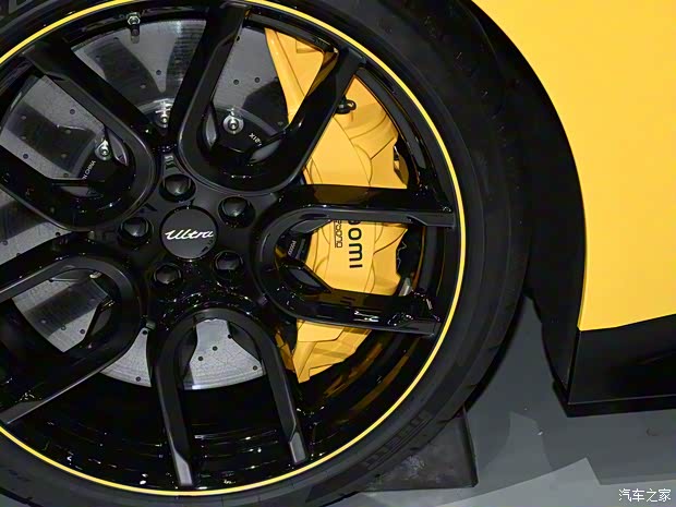 全球最速四门电跑 诸多赛道性能加持 1548马力的小米SU7 Ultra(图8)