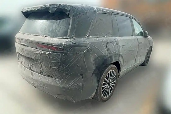 王朝网全新旗舰SUV 比亚迪大唐谍照曝光(图3)