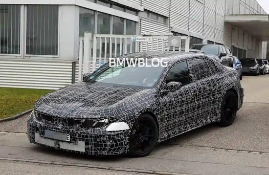 或搭载四电机 全新宝马M3纯电版谍照曝光(图1)