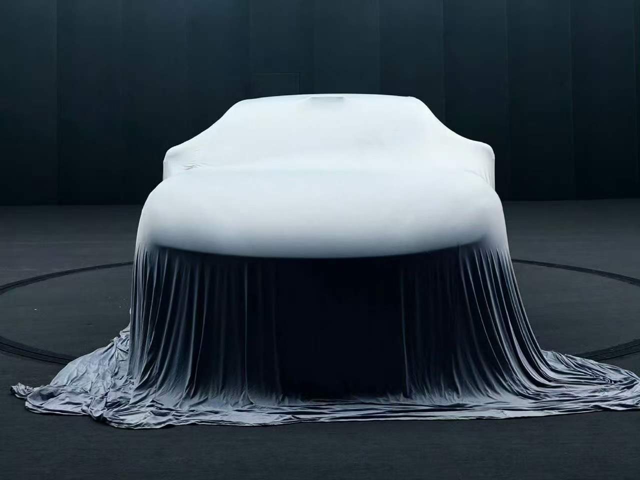 启境首款“三百万”级猎装轿跑开启全国路测(图2)