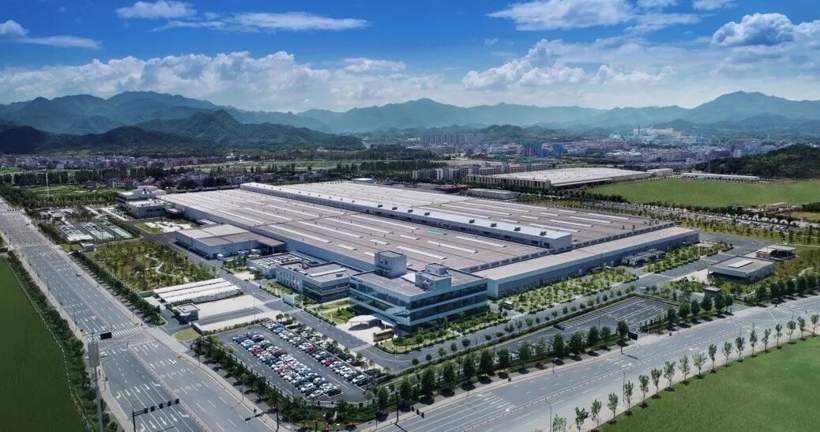 浩思动力50万台3DHT100混动变速箱顺利下线(图3)