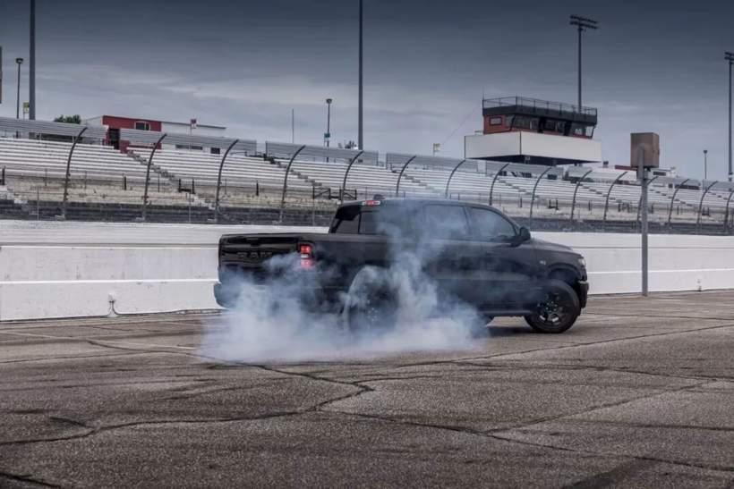 关税风暴、政策洗牌与本土重构：2025美国汽车故事(图4)