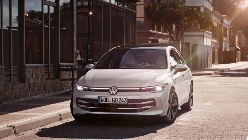 2025年全球车企市值TOP10：特斯拉问鼎榜首，小米、比亚迪跻身前列(图3)