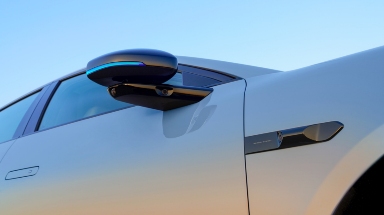 谁在重塑纯电市场？TOP10车型来解答｜看见2025(图4)