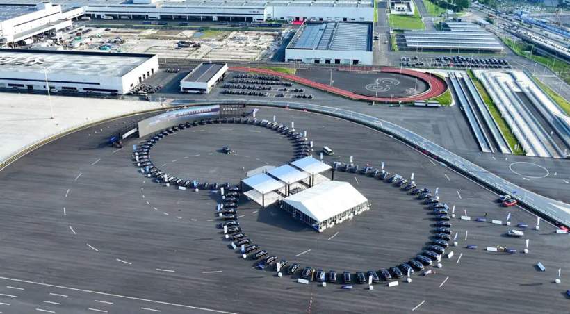 8大汽车集团预警，2026年告别“单一性成长”(图8)