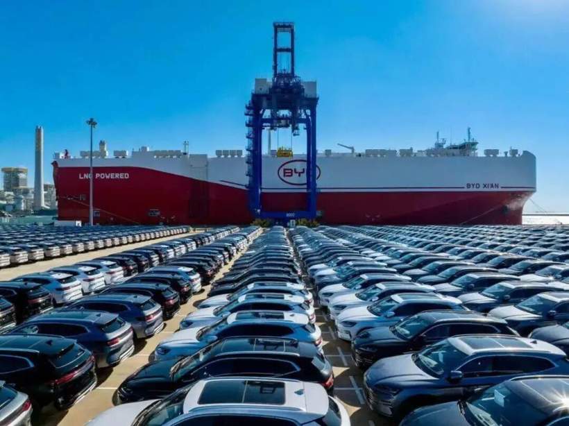 2025十大事件，回顾中国汽车的攀高之年(图5)