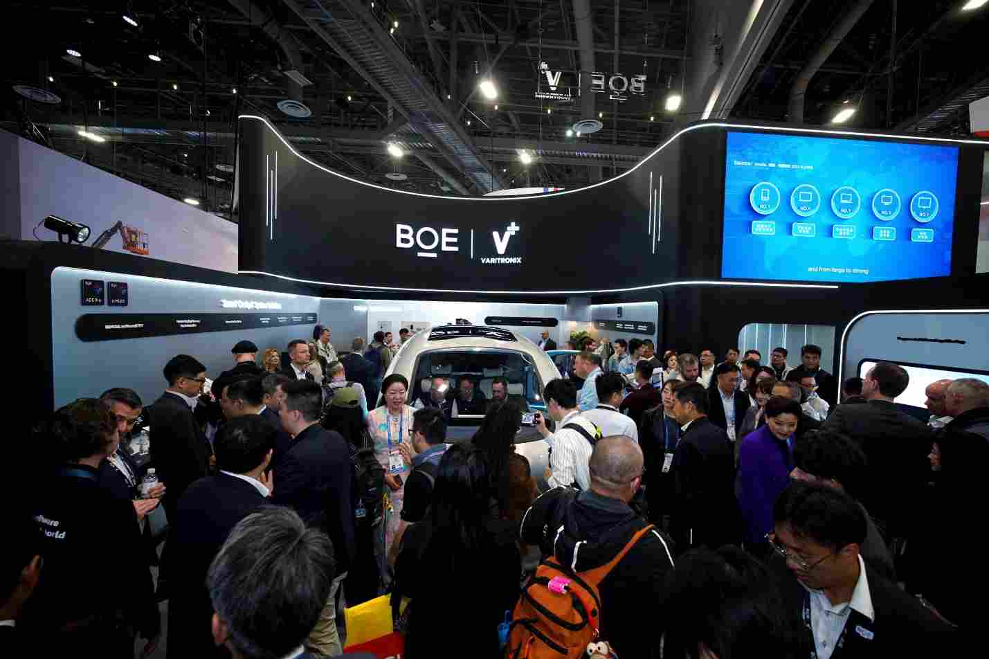 CES 2026：京东方首发HERO 2.0智能座舱，多模态交互全面升级 - 领驭达新车资讯站