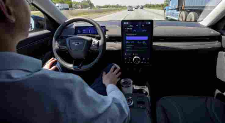 曝福特将于2028年推出首款脱眼驾驶辅助系统 - 领驭达新车资讯站