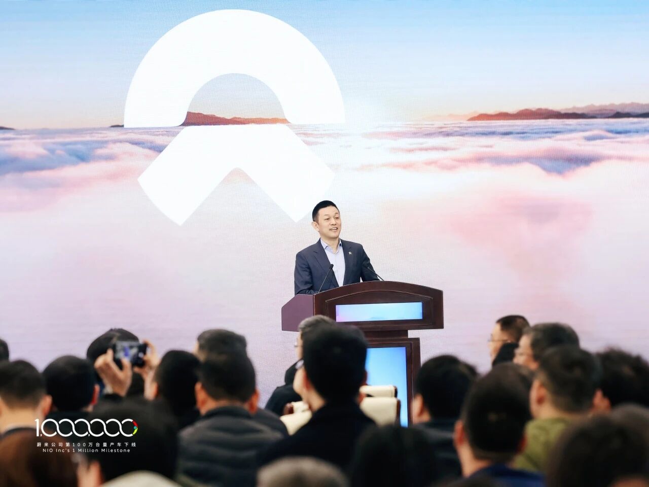 蔚来公司第100万台量产车下线并捐赠(图2)