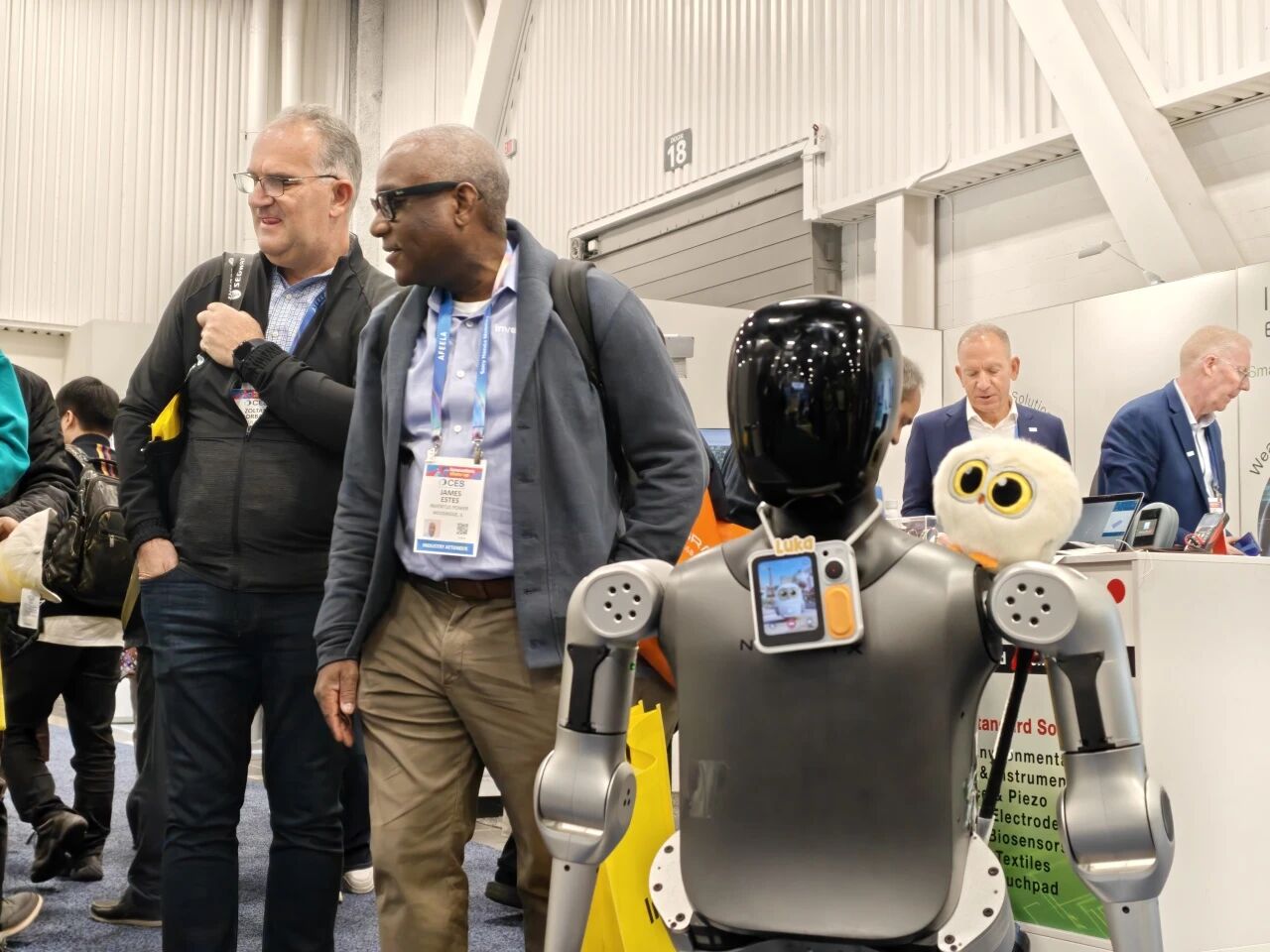 CES 2026：松延动力公布海外首批千台交付时间表(图2)