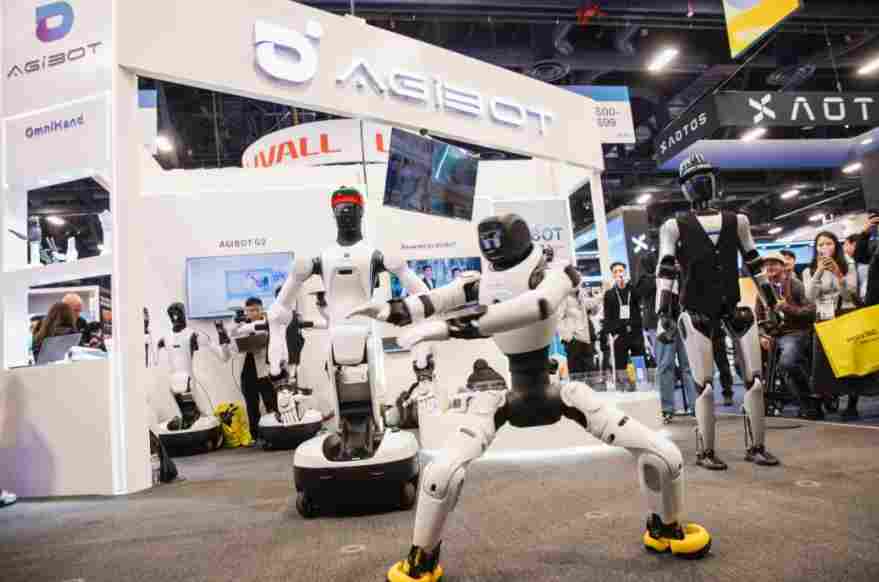 CES 2026：近60家企业参展，一文尽览中国机器人军团“硬实力”(图2)