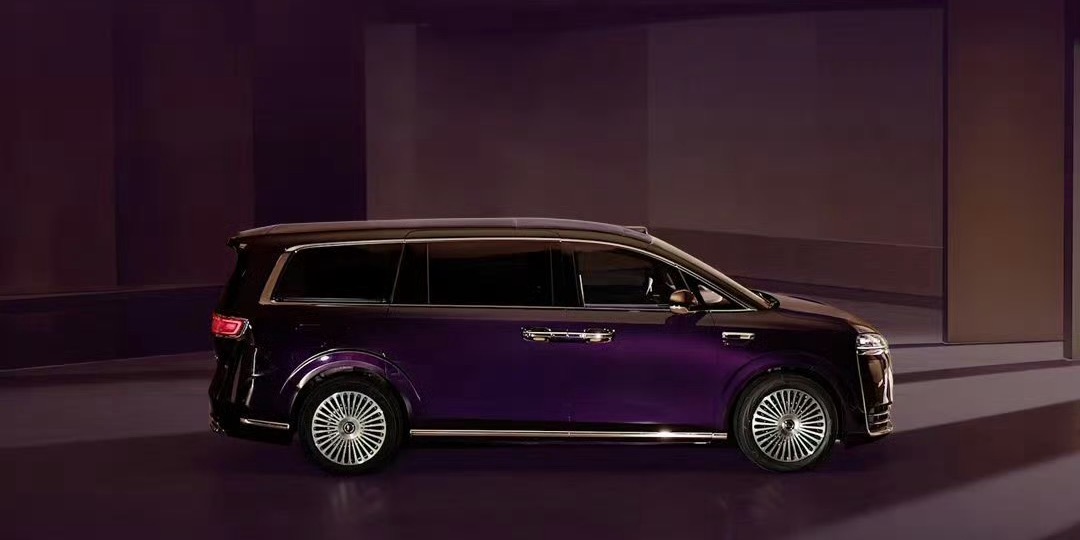 鸿蒙智行“下场”，首款MPV杀入50万级(图2)