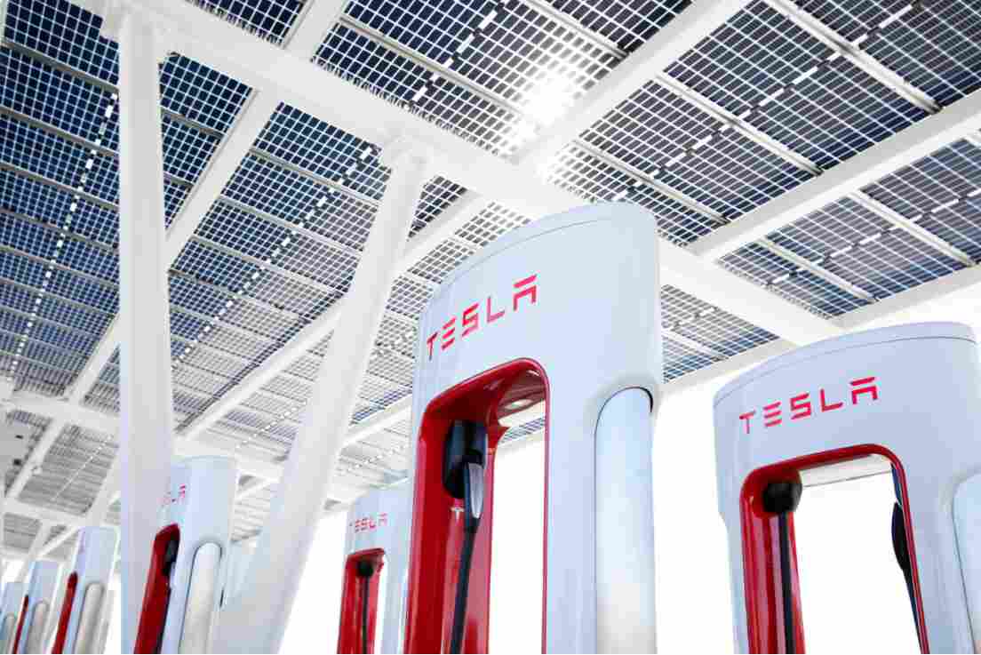 Wawa推出首个自主品牌的特斯拉超级充电站(图1)