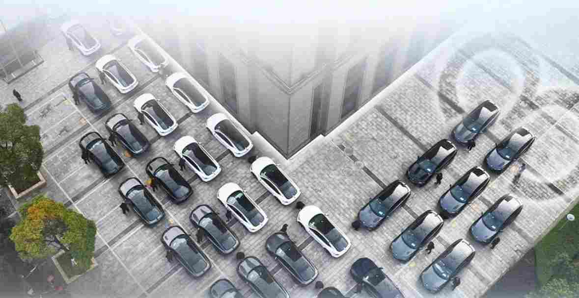 算法人才“市价”失控，智驾圈步入没有预算上限的军备竞赛？(图1)