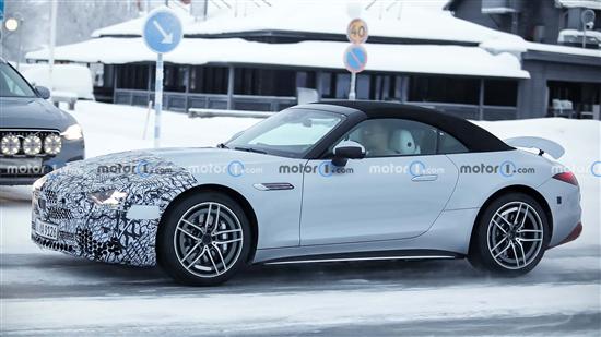 加入更多星徽元素 迈巴赫SL级谍照曝光(图3)