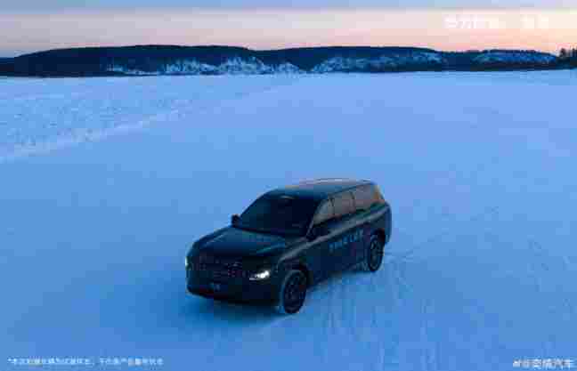 奕境首款车型预告图公布，定位家庭旗舰大六