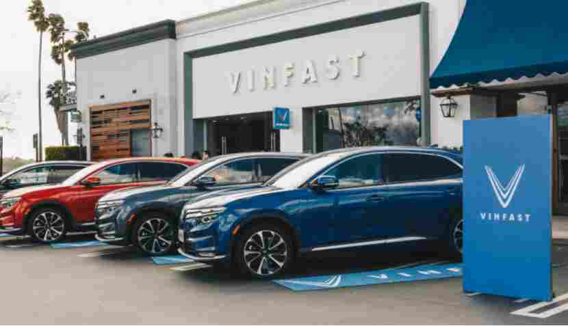 VinFast VF MPV 7启动个人