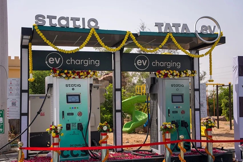 塔塔XPRES燃油及CNG版轿车在印度上市 - 领驭达新车资讯站