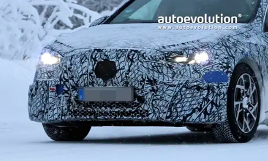或下半年发布 全新奔驰C级纯电版谍照曝光(图4)