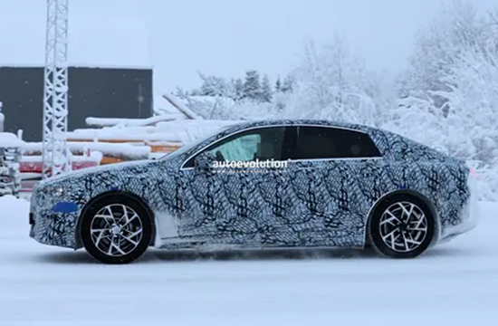 或下半年发布 全新奔驰C级纯电版谍照曝光(图6)