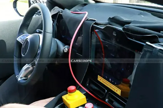 或下半年发布 全新奔驰C级纯电版谍照曝光(图9)