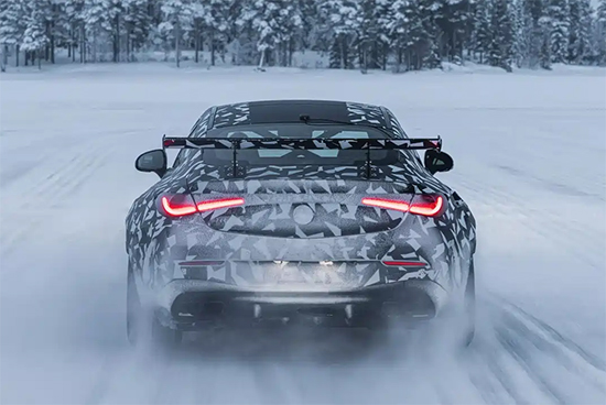 或搭载新V8发动机 AMG CLE Mythos谍照曝光(图3)