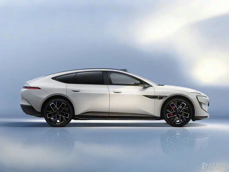 新款阿维塔12内饰官图 新增车窗实体按键(图4)