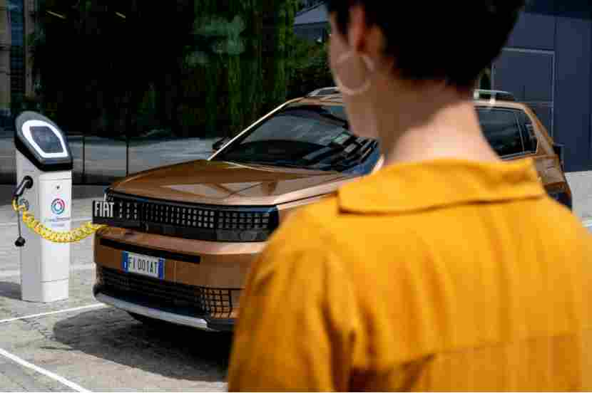 阿尔派计划2030年前推出两款纯电敞篷车(图1)